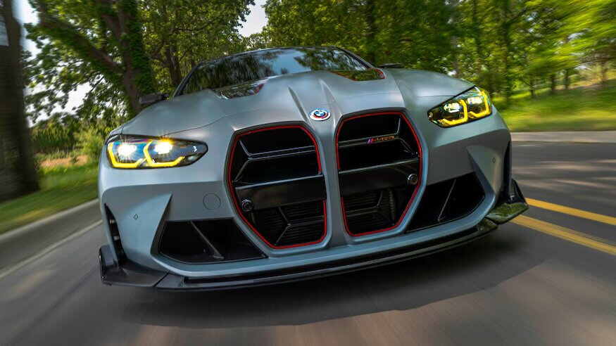 BMW M4 CSL 2023 года