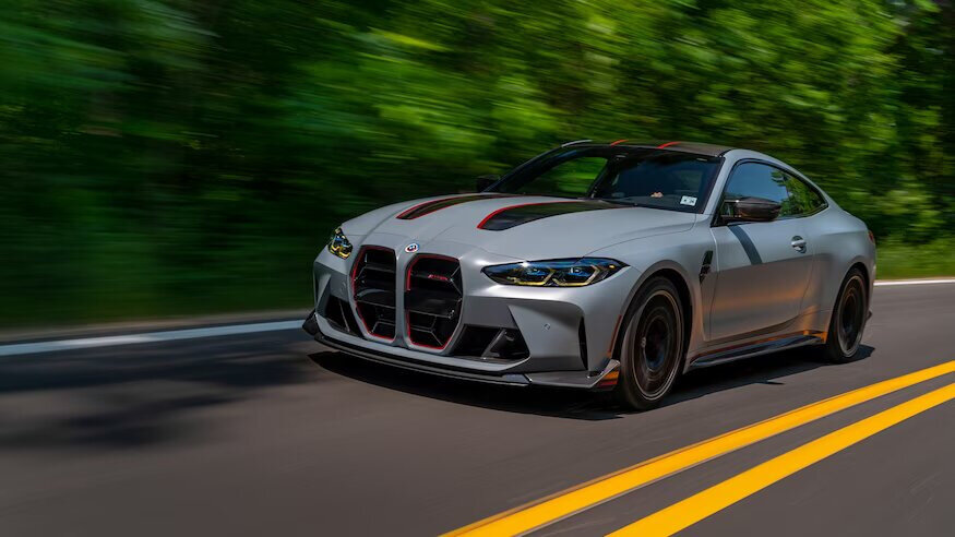 BMW M4 CSL 2023 года