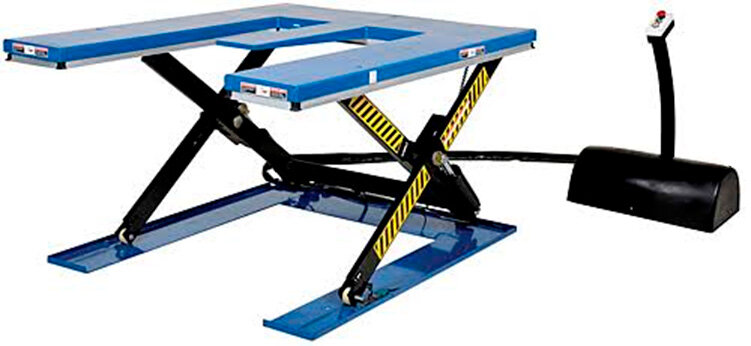 Модель гидравлического подъемного стола с Е-образной платформой