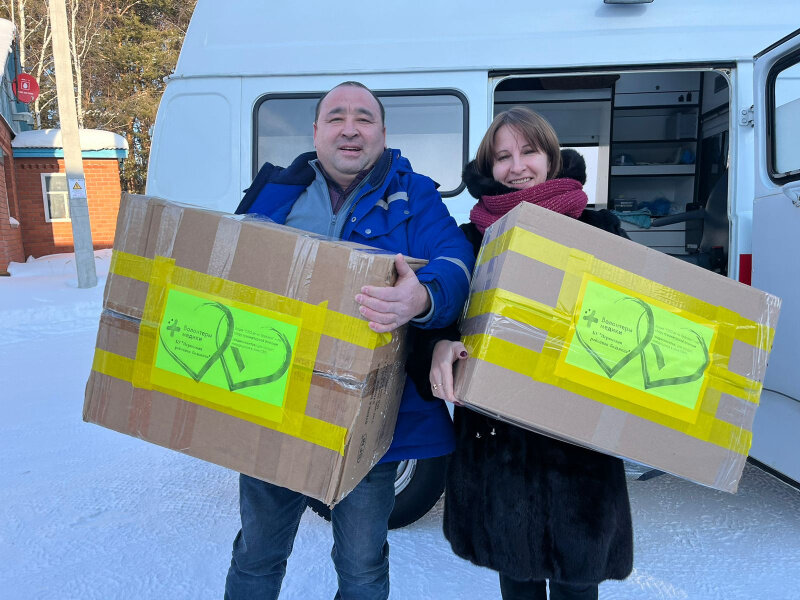    В Югре медики передали очередную партию груза для отправки на СВО