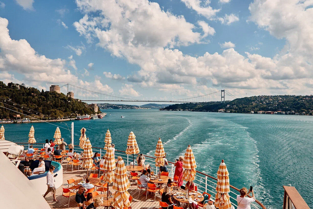 Круиз на лайнере из сочи. Astoria grand из сочи. Astoria grand круизный лайнер. Анталья новый год скидки. Все туры из сочи в турцию.