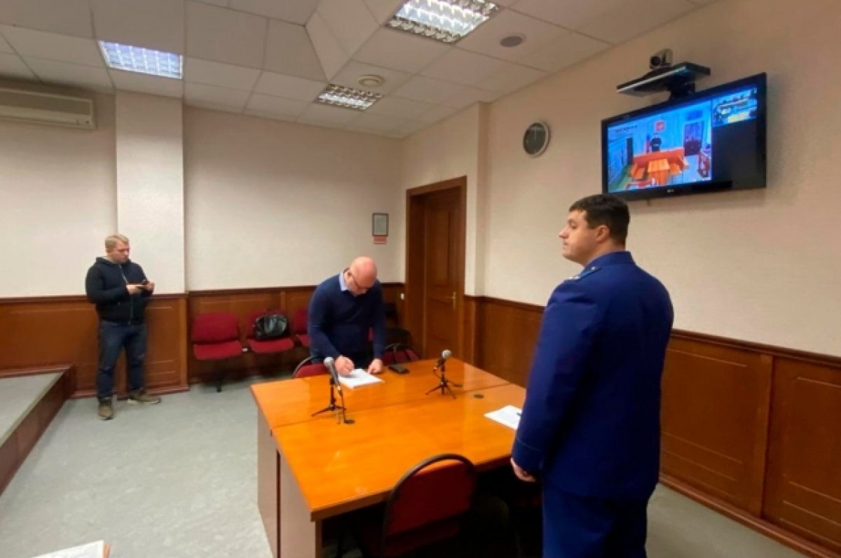    На Урале суд оставил под стражей обвиняемых в смертельном ДТП с автобусом