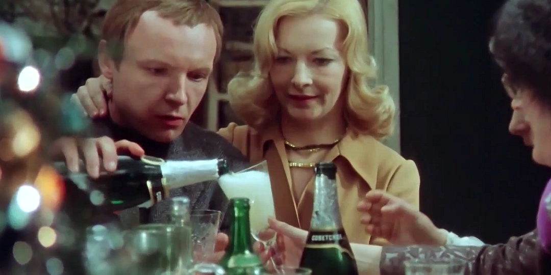 Старые, добрые 5 фильмов про Новый год и... Что не фильм, то шедевр