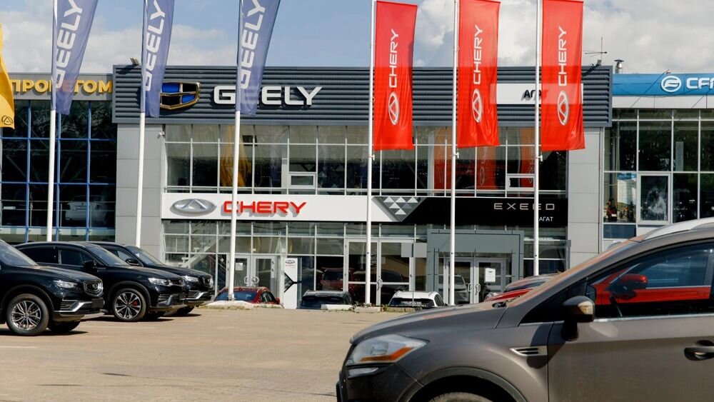 шкода пикап 2022. студенческая машина. студенческая машина. машина для первокурсников. легковые машины для студента.