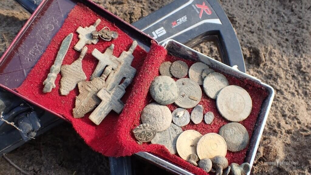 M45 плеяды. здание-лотос в чанчжоу, китай. M45 pleiades. самая яркая известен. питерский лувр.