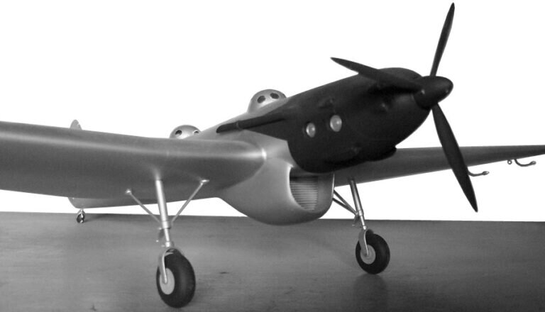 23 октября 1939 года (по другим данным — 17 октября) впервые взлетел БОК-15 — один из самых загадочных самолетов в мировой истории.