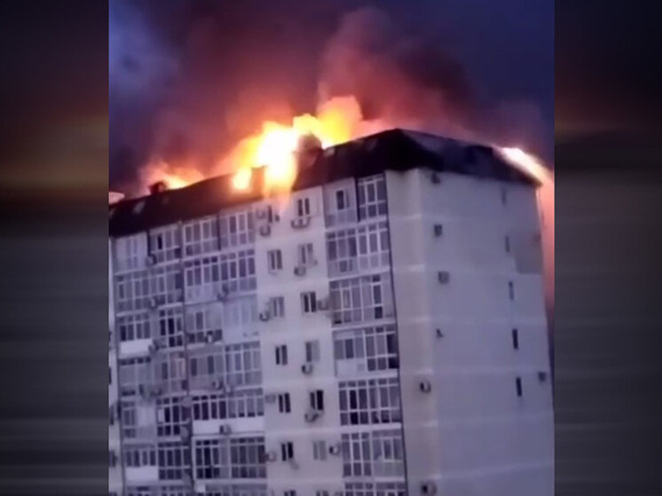 Причины возникновения пожаров пожаров в жилых и общественных зданиях. Пожар для презентации. Пожары в зданиях кратко. Причины пожаров в жилых зданиях. Пожары в зданиях кратко.