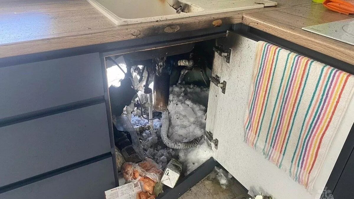     Всего за минувшие сутки в Удмуртии зарегистрировано 4 пожара.