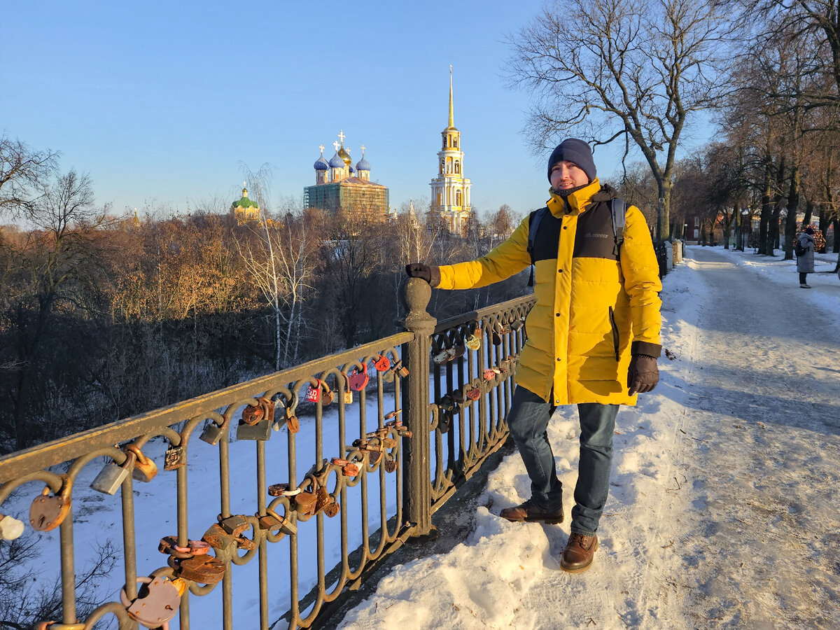 Привет! Я Дмитрий Петров 
