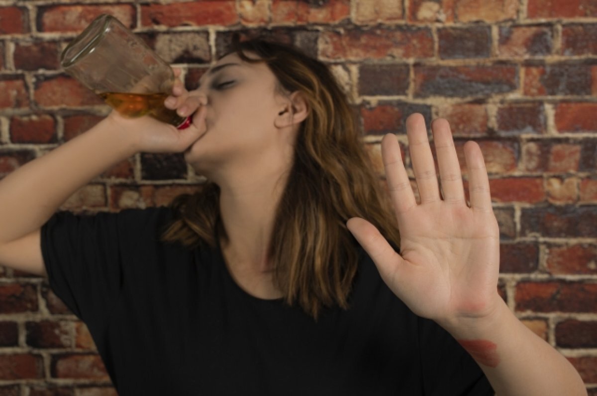    Пьяный звонок учительницы начальных классов всполошил полицию Петербурга