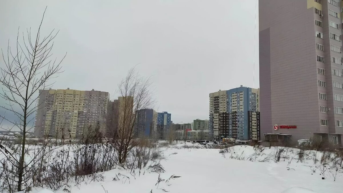     В Казани жители микрорайона «Салават Купере» поинтересовались, как город хочет развивать их территории. На вопрос ответил градоначальник Ильсур Метшин.