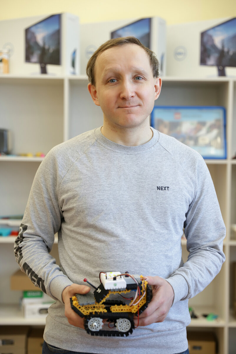 Алексей Владимирович Павленко, педагог школы №100 Калининского района Санкт-Петербурга