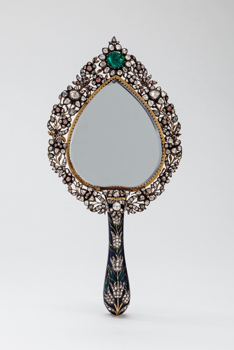 Зеркало ручное, Индия, XVII век. Галерея Драгоценностей Эрмитажа