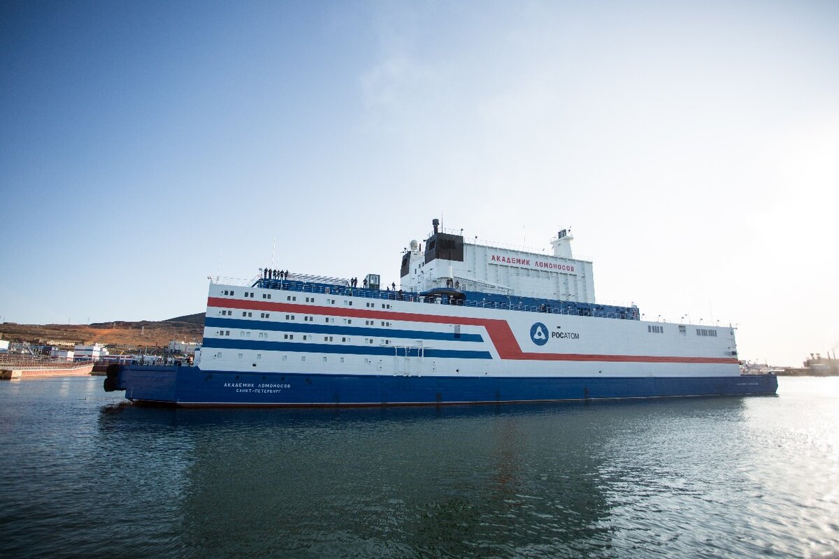 Плавучая АЭС «Академик Ломоносов» (фото с официального сайта Росатома www.rosenergoatom.ru)