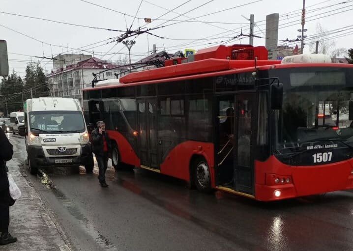 Автомобильные грузоперевозки в Брянске