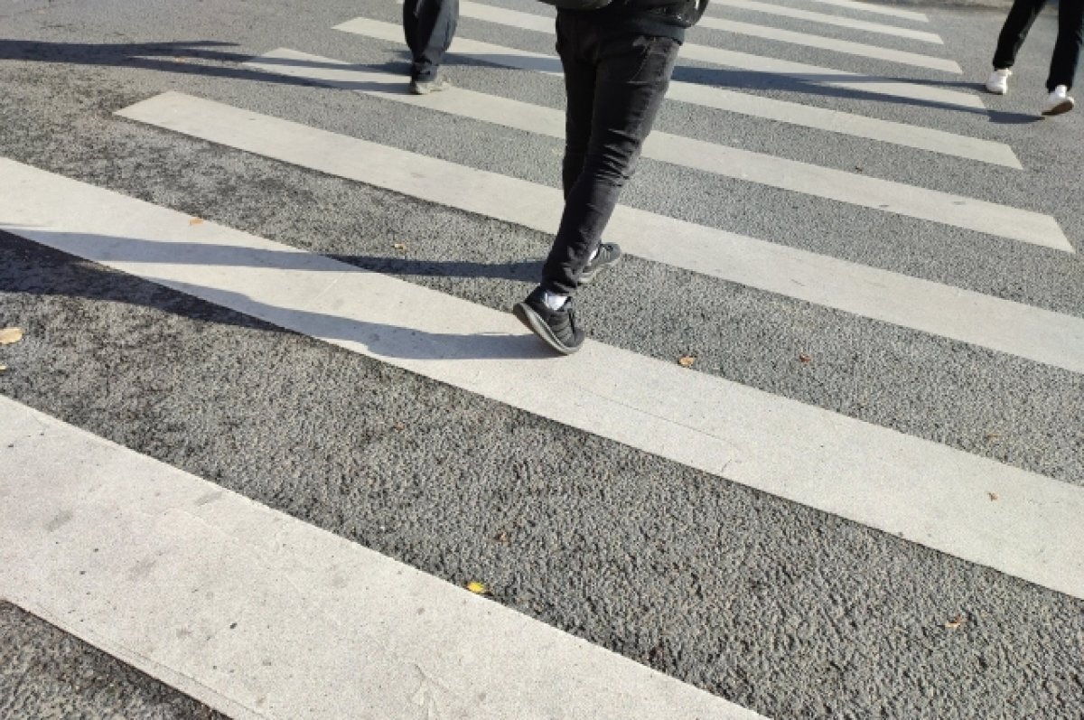    Грузовик сбил четырех человек на пешеходном переходе в Тольятти