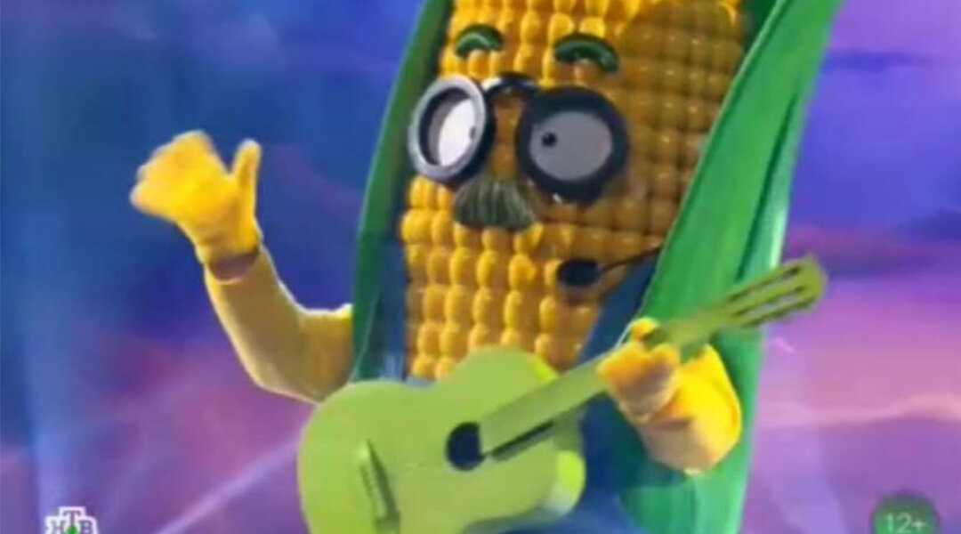 Окуджава неистов упрям гори огонь. В каком году вышла первая песня. В каком году вышла первая песня. Цой певец группы. Цой певец группы.