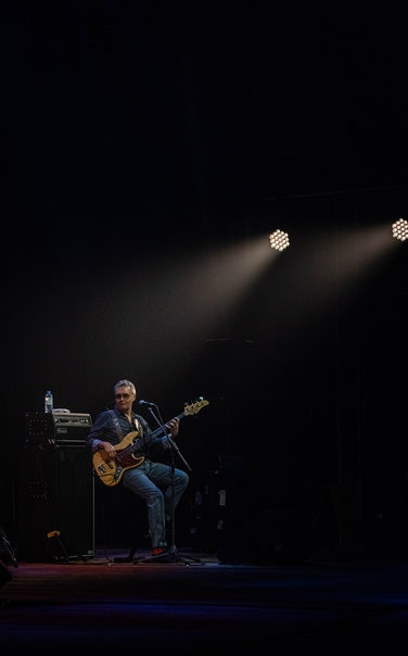 зонт под дождем. музыка ветер и дождь. промокла под дождем. музыка ветер и дождь. дождливая осень.