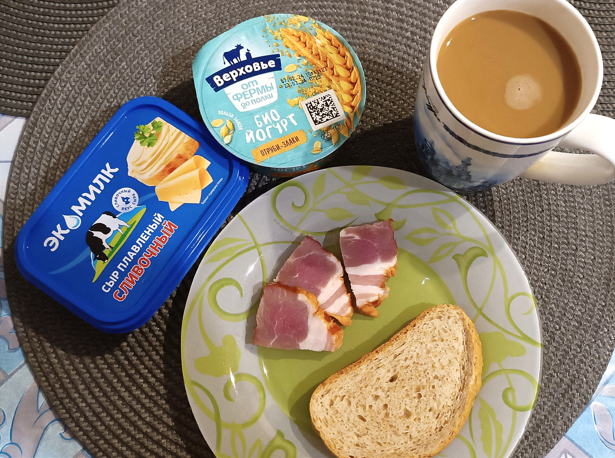 Воскресный обед блюда. Готовка на кухне. Хобби готовка. Люди на кухне. Еда готовим дома.