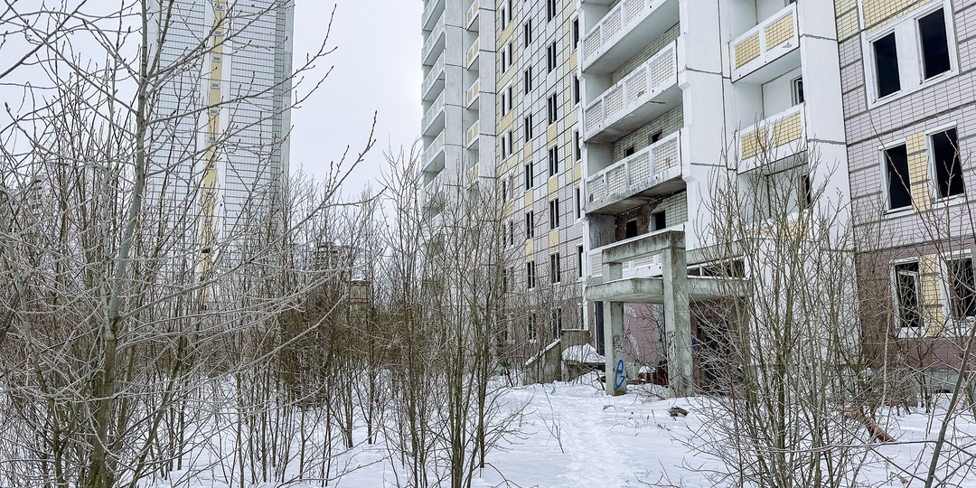 Заброшенный микрорайон из многоэтажек в Подмосковье. Рассказываю почему 11 домов стоят пустые