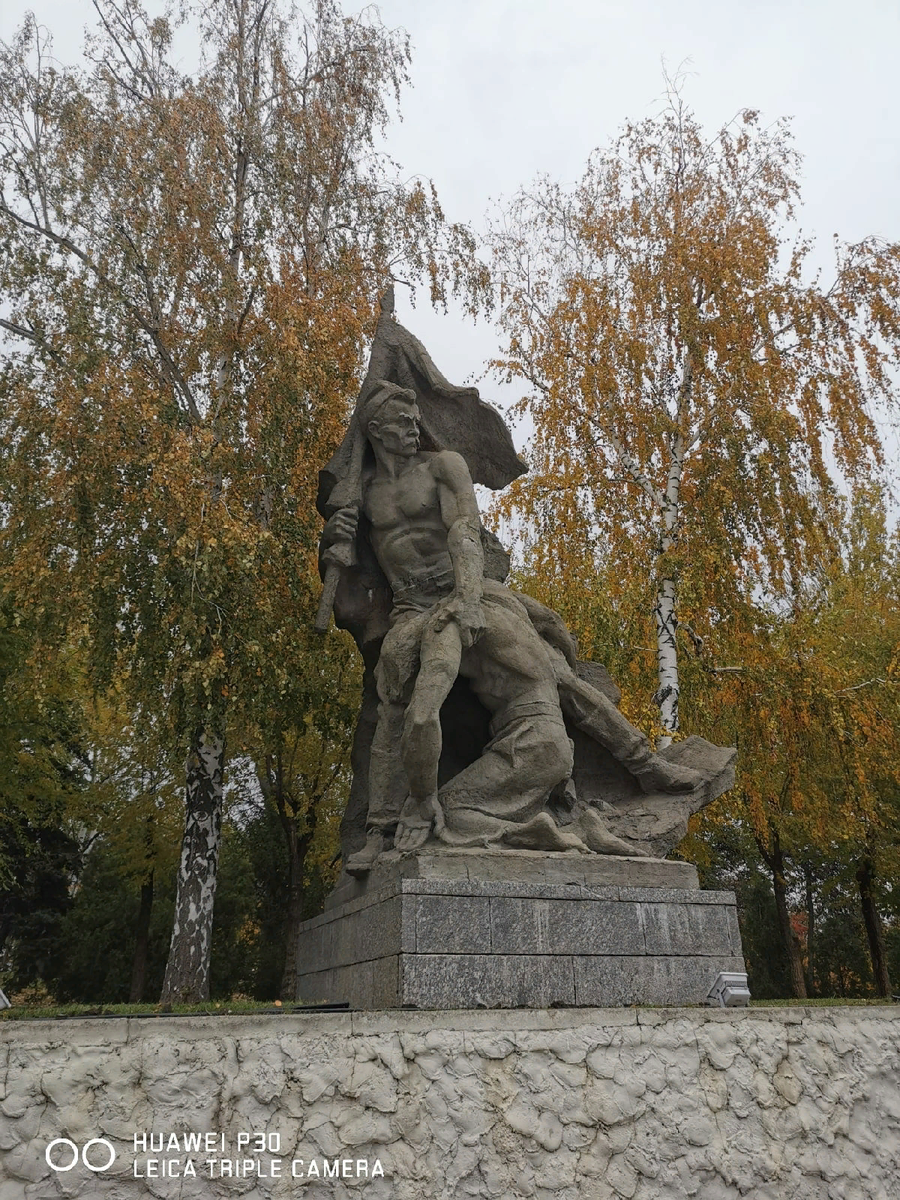 по местам было славы. памятники волоколамского района. по местам было славы. п. памятник дорога жизни блокадного ленинграда.