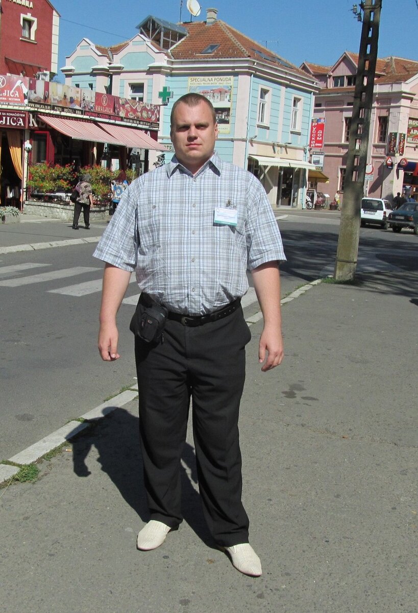 На одной из улиц городка Врнячка Баня (Сербия)