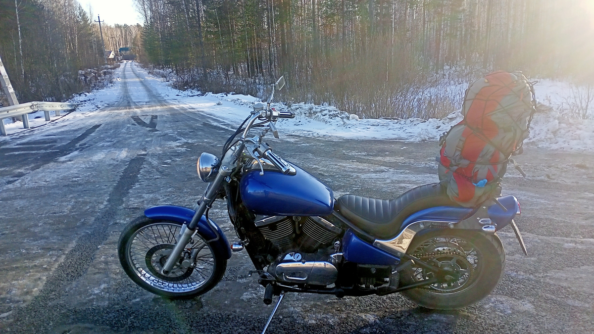 Погода как бы шепчет - лучше бы дома сидел ;-)