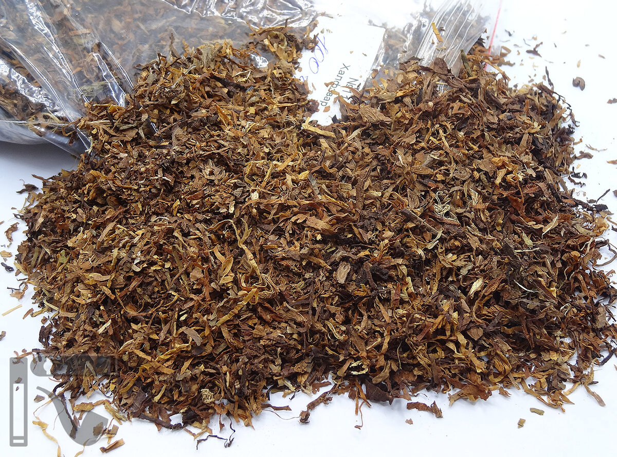 Развесной табак Халфзвар. Фото:©канал "Уголок Курильщика"