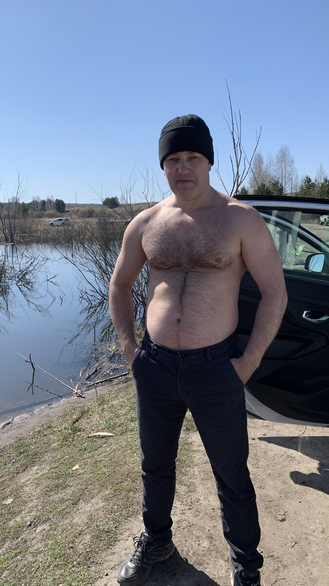 Решил убрать жирок отключил сахар , через два месяца отключил мучное , в итоге сбросил 10 кг , из минусов мерзнут руки , да и вообще постоянно мерзну , из плюсов вообще не болею простудными заболеваниями нет отдышки вообще , активность на высоте , не устаю , работаю на мебели с 8 до 18:00 потом моюсь ем и таксовать до 22:00 или 23:00 это рабочая неделя по пятницу суббота воскресенье таксую , усталости ноль . 