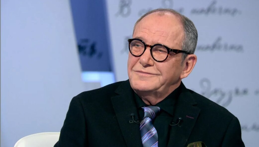 Изображение со страницы https://www.kino-teatr.ru/kino/news/y2019/12-27/20004/foto/i2/180881/