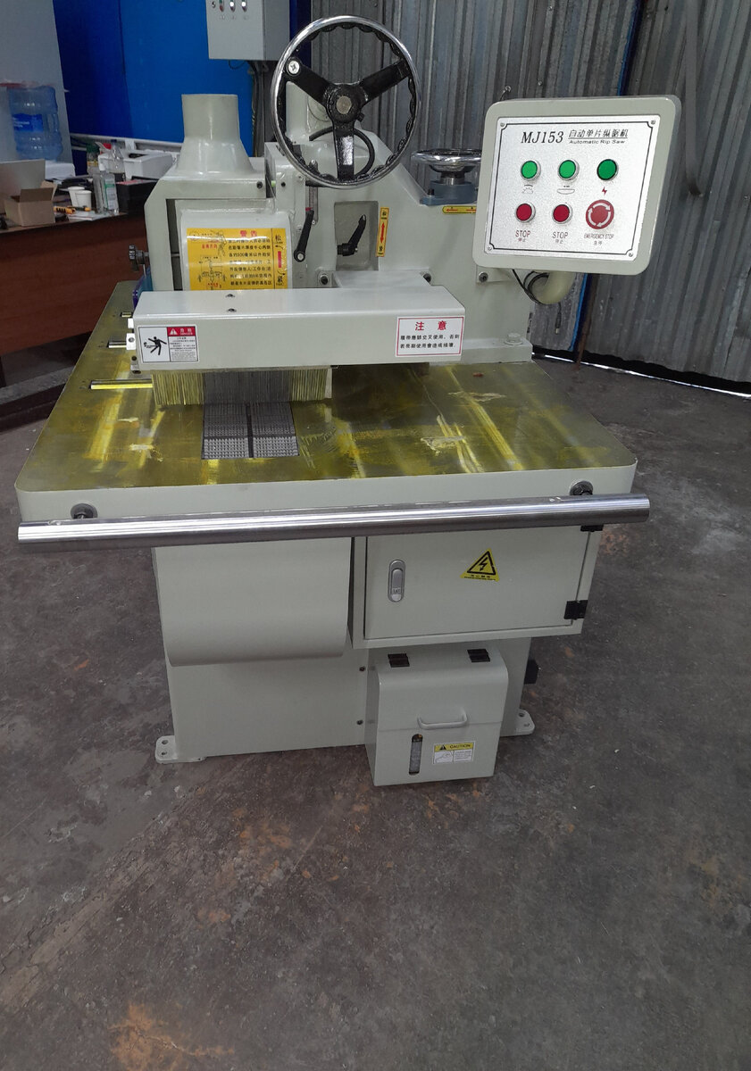 Мощная тяжелая станина