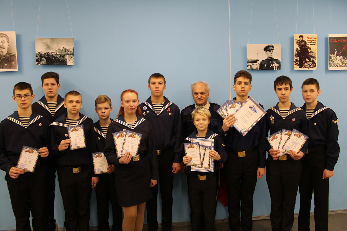 Фотографии соревнования по морскому многоборью "Юный моряк" разных лет. Фото из архива Детского морского центра