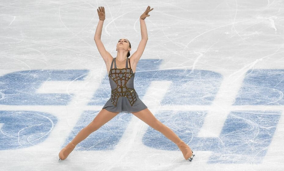    На льду Аделина Сотникова всегда выглядела настоящей звездой. Фото: Global Look Press