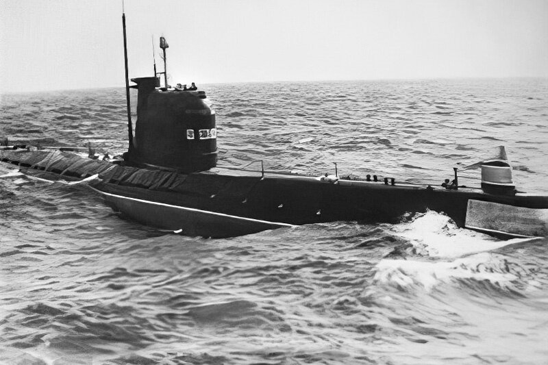 Старая прижизненная фотография "Б-107", найденная в интернете на сайте энциклопедии отечественного подводного флота.