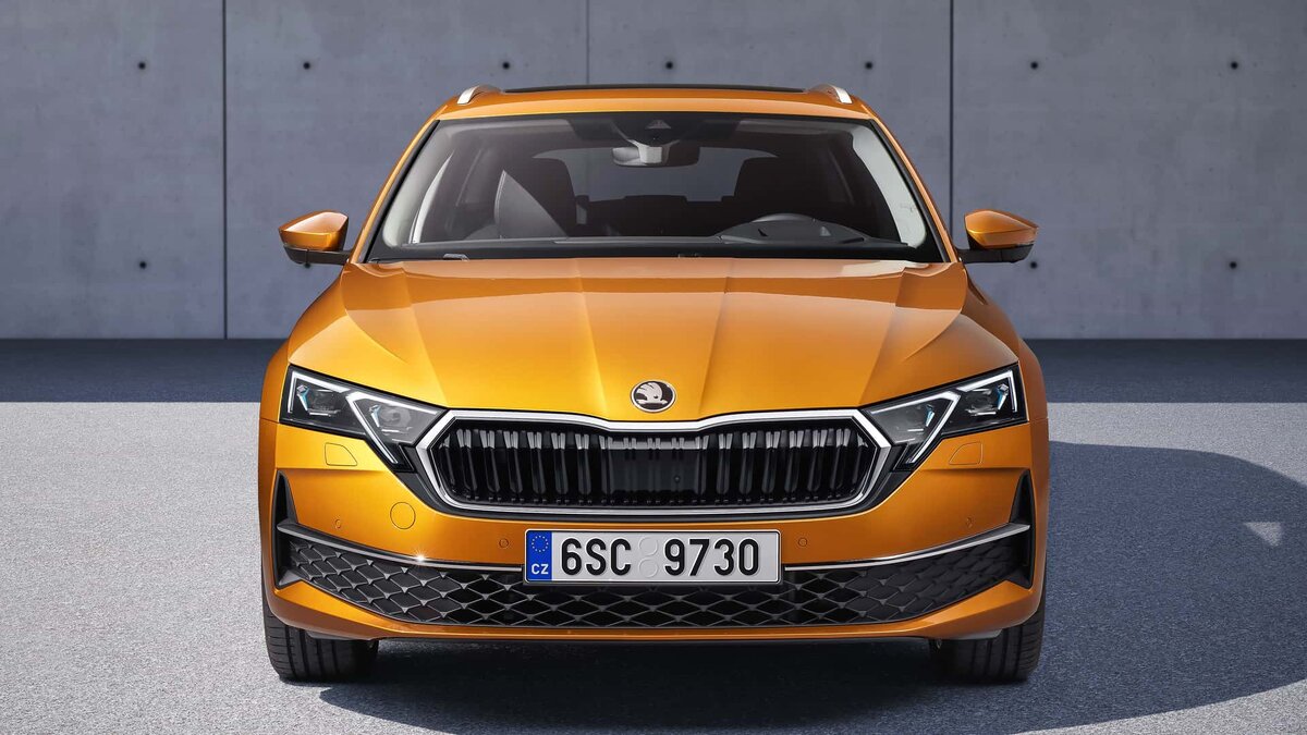    Skoda Octavia и RS получили новые бензиновые версии