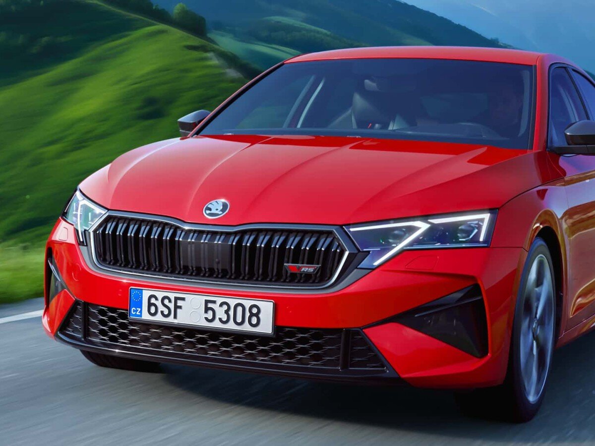    Skoda Octavia и RS получили новые бензиновые версии