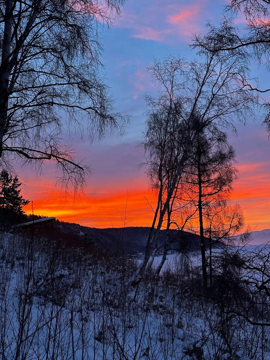Байкал зимой. Фото озера Байкал зимой. Рассвет на Байкале