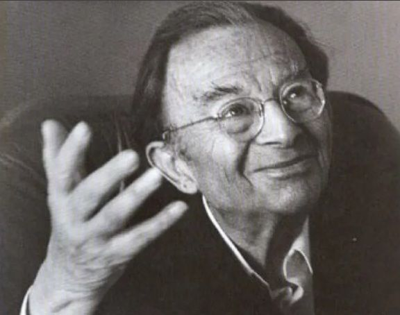 Э́рих Зелигманн Фромм — немецкий социолог, философ, социальный психолог, психоаналитик, представитель Франкфуртской школы, один из основателей неофрейдизма и фрейдомарксизма.