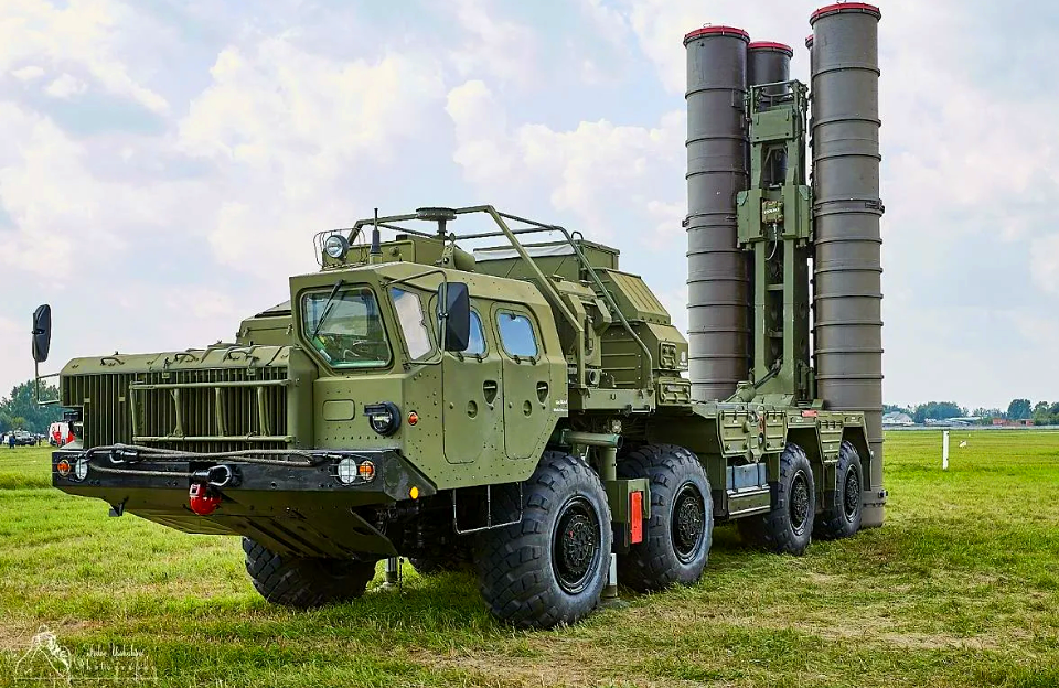 С-400 "Триумф": отличия от С-300, характеристики и фото российского ЗРК