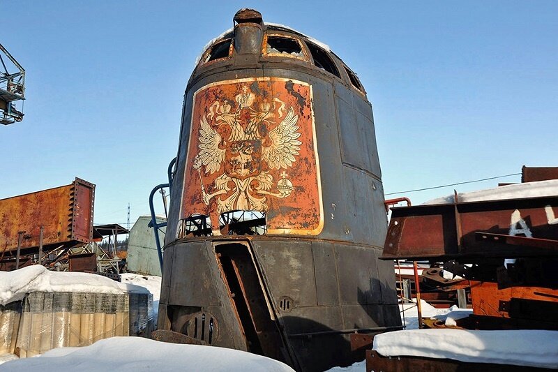 Фото срезанной части рубки АПЛ "Курск" 2009 г., найденное в интернете на сайте Ведомости.