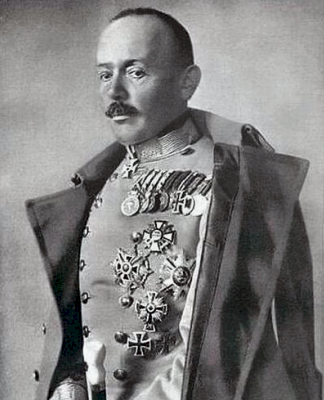 Светозар Бороевич - единственный маршал Австро-Венгрии из славян. Он верно служил империи во главе с династией Габсбургов, он был героем этой империи.