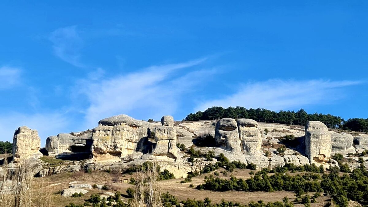 Бахчисарай эски кермен. Бахчисарай достопримечательности на карте. Бахчисарай маршруты. Бахчисарай маршруты. Скалолазный маршрут в бахчисарае.