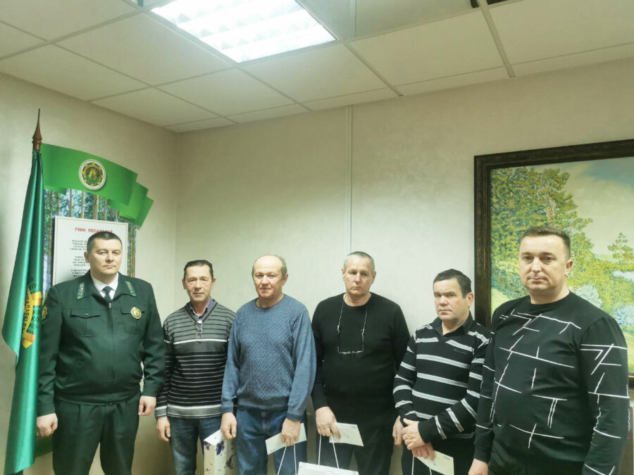     В Копыльском опытном лесхозе чествовали воинов-афганцев
