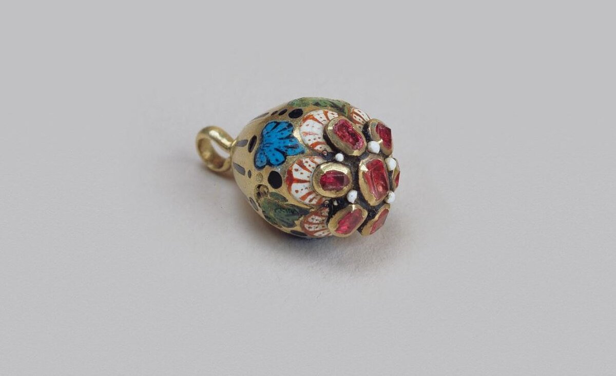 Пуговица. Россия, Москва, третья четверть XVII в. В постоянной экспозиции предмет не представлен.