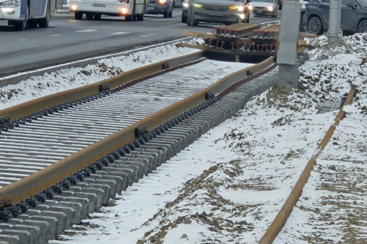    В мэрии Красноярска объяснили, почему трамвайные пути укладывают криво