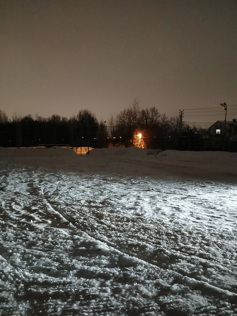 Мы приехали первыми, еще никого нет
