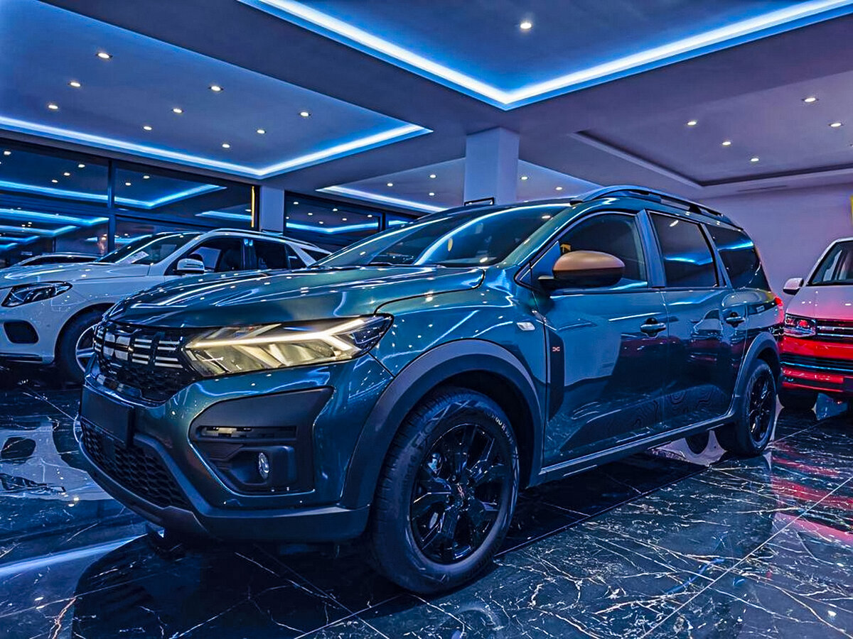 Dacia Jogger - аналог Ларгуса на новой платформе, который до нас вряд ли когда-то доедет