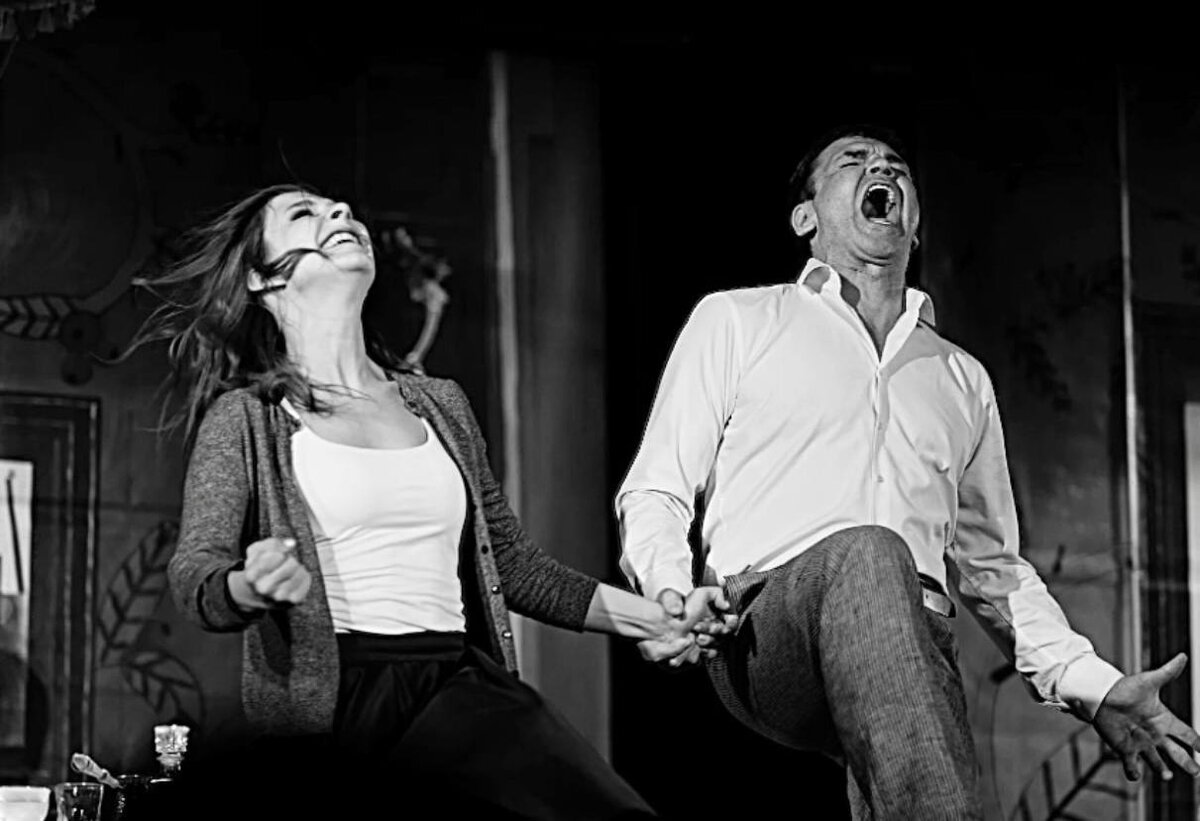 Сцена из спектакля "Ночь ее откровений"