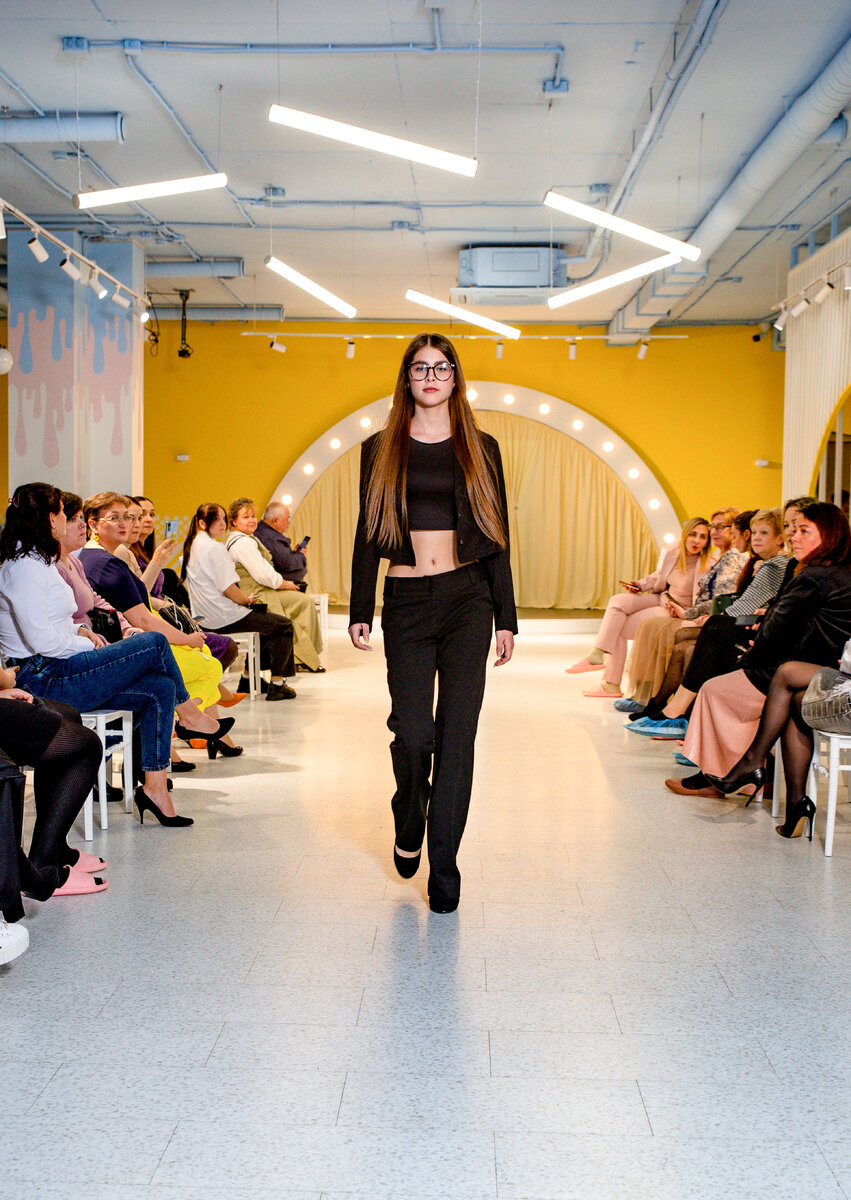 Стремянка с1-03. Four step model. Step модели блоков. Step1models sarah. One step model.