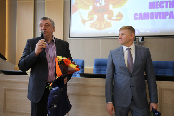 Юрий Ходько и Андрей Низовский / Фото: vk.com / Всеволожский муниципальный район ЛО